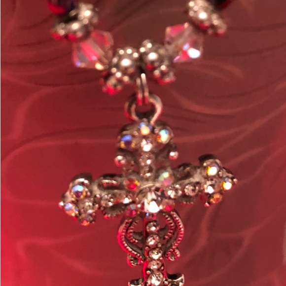 Vintage iridescent purple beads and Crystal w/ 925 silver cross and spacers. - Picture 9 of 14